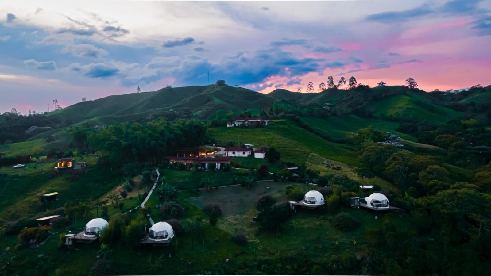 Ecohotel Monte Tierra Habitaciones Y Glamping Філандія Екстер'єр фото